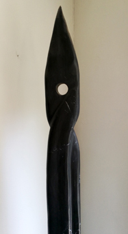 Héctor de Anda Ojo de águila talla en onix 222cm x 12cm x 5cm 2004